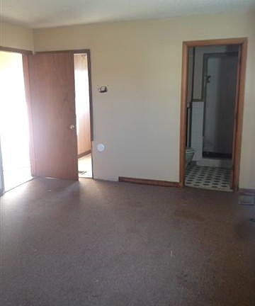 5th image of 300 E Front St