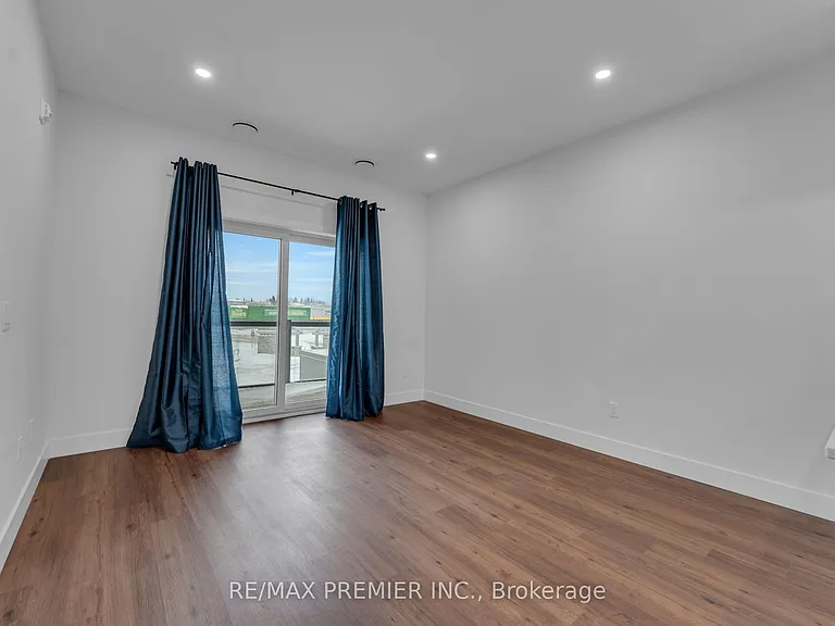 1000 Lackner Pl #215 — Photo 15