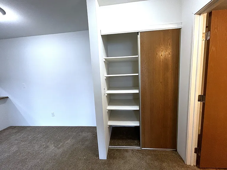 Charter Oaks Apartments — Photo 185