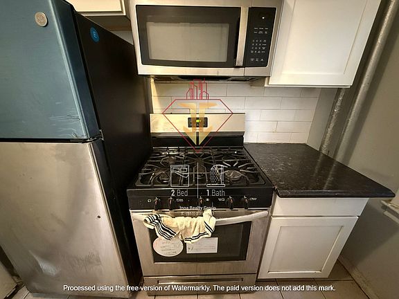 3rd image of 318-320 Fairmount Ave #A101