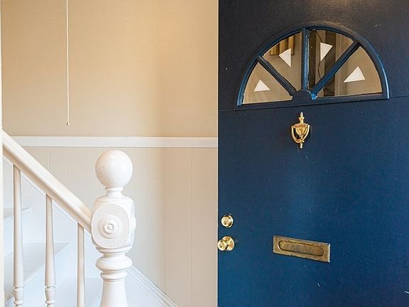 3rd image of 13 Melville Pl