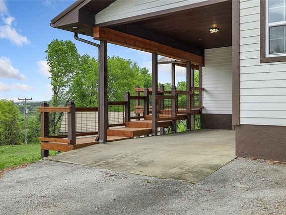 2nd image of 14362 Arena Rd