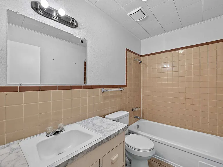 1120 Valley View Dr #B1 — Photo 11