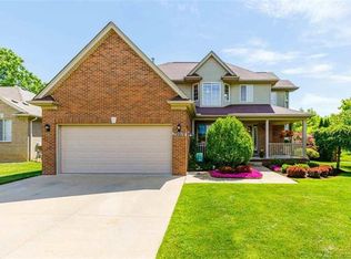 70010 Crystal Dr, Richmond, MI 48062