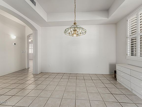 5th image of 17233 N THORNBERRY Drive