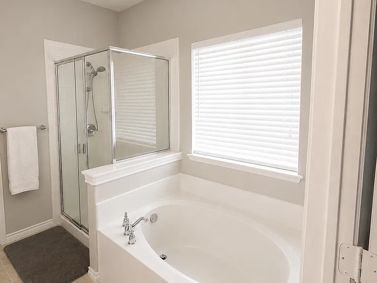 1622 Lake Travis Dr — Photo 15