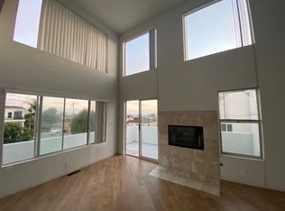 712 9th St #E, Hermosa Beach, CA 90254