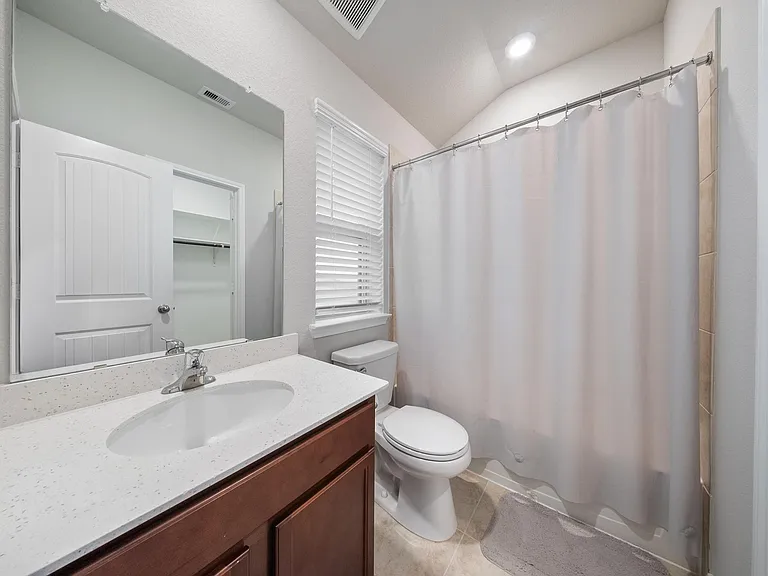 5318 Marisol Cove Dr — Photo 16