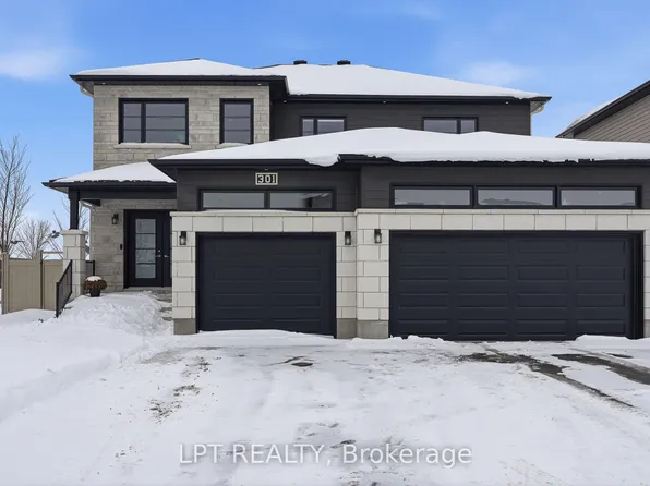 301 Moonlight Dr, Russell, ON K4R 0L1