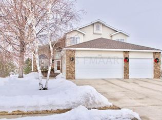 2807 26th Ave S, Fargo, ND 58103