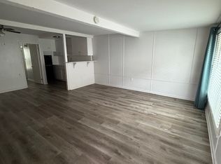 320 7th St APT 4, Seal Beach, CA 90740