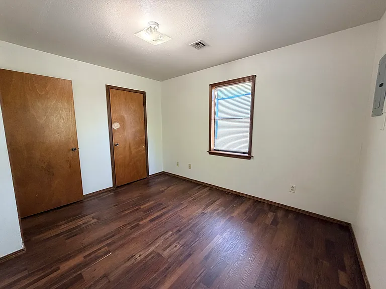 306 Wilson Ave — Photo 19