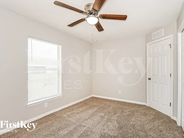 2934 NW 3rd Pl — Photo 12