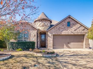 695 Harper Dr, Fate, TX 75087