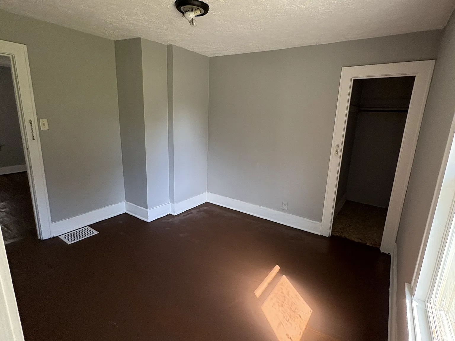 2 bed, 884 sqft, $795 — Photo 4