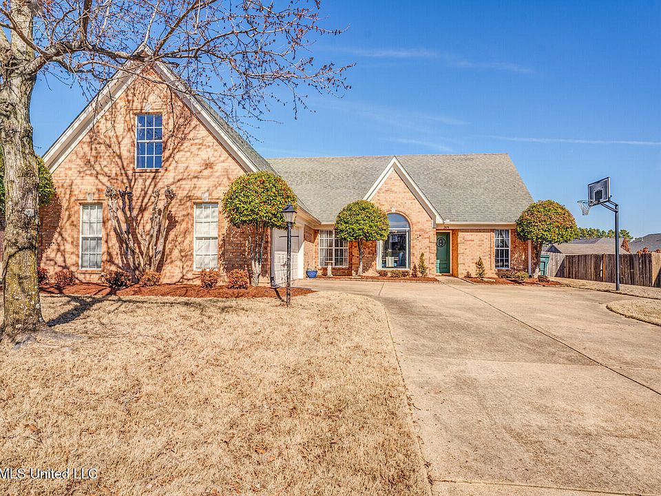 1st image of 2878 Rutherford Dr