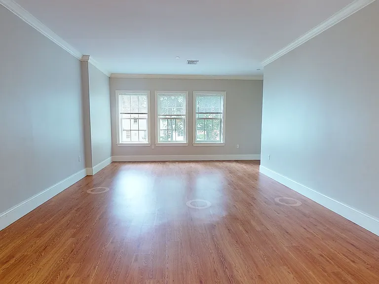 286 Main St #107 — Photo 2