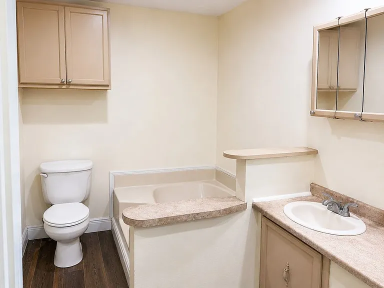 246B Redwood St — Photo 11