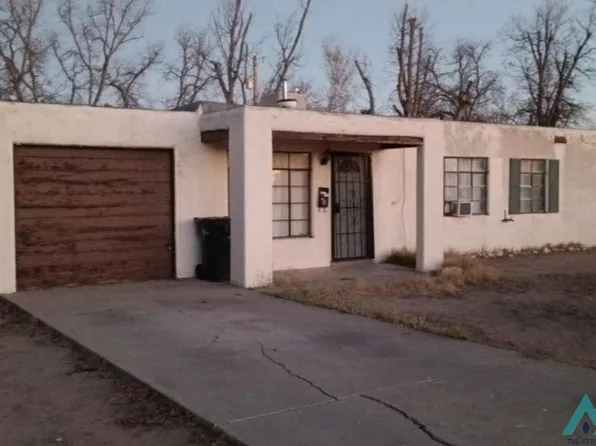 1012 Birch Ln, Carlsbad, NM 88220