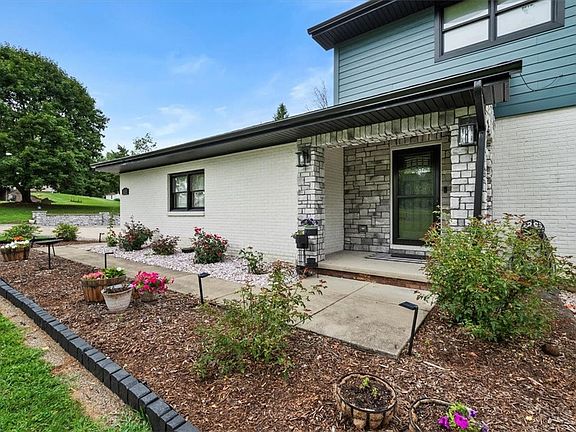 2nd image of 115 Shirley Ln