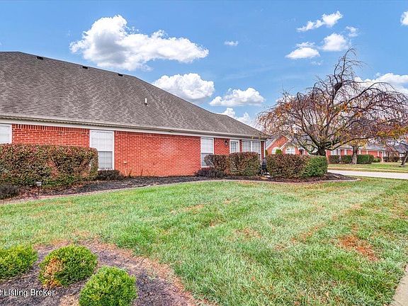 3rd image of 161 Woodpointe Ct