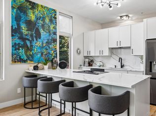 220 Roslyn St APT 701, Denver, CO 80230