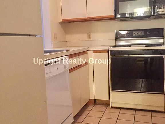 4th image of 67 Washington St #404J