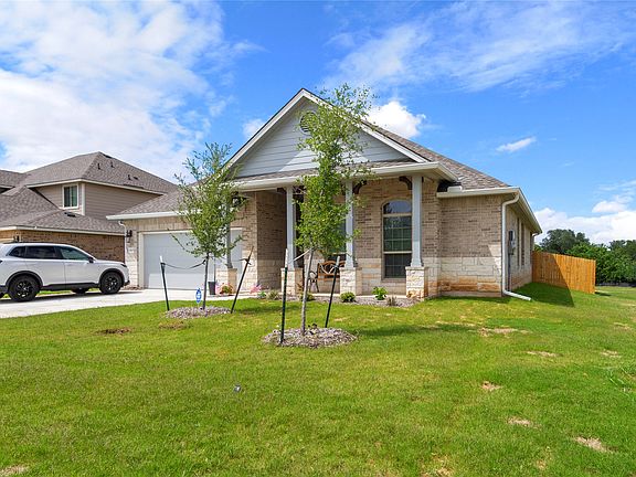 2nd image of 9805 Bridlewood Ln