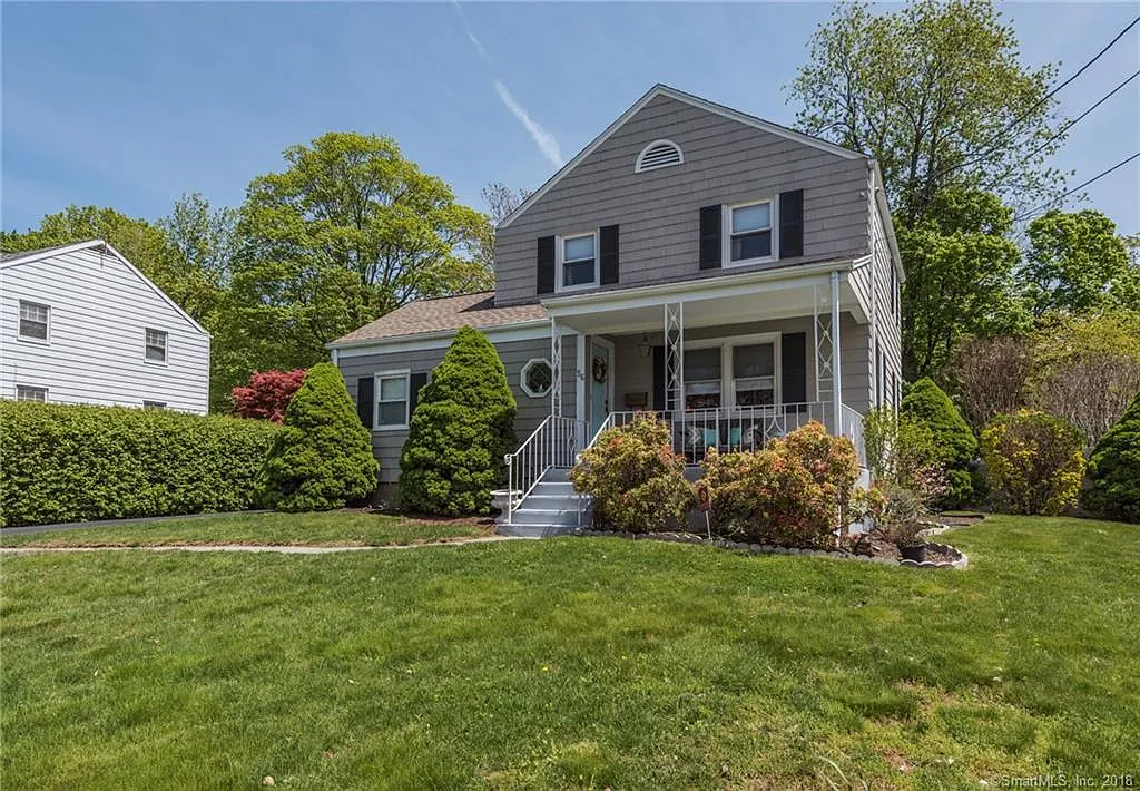 5 bed, 1938 sqft, $5,000 — Photo 2