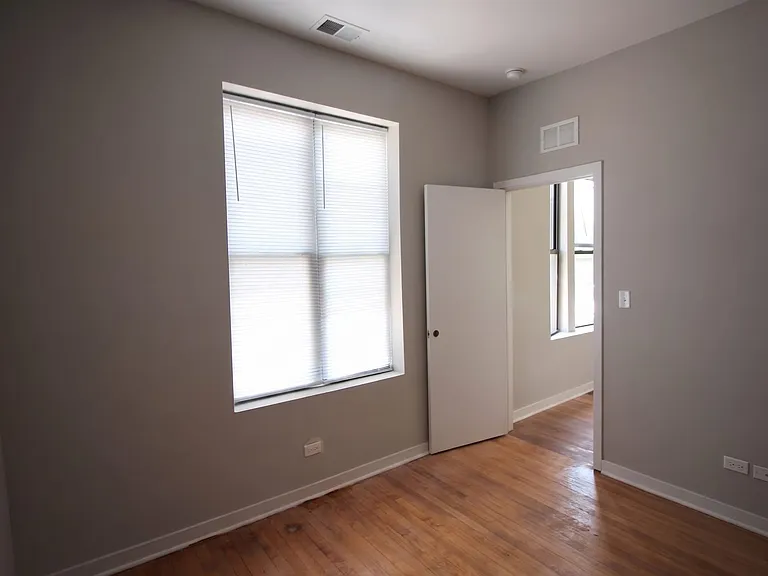 4208 N Milwaukee Ave #2R — Photo 9