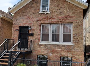 3220 S Green St, Chicago, IL 60608