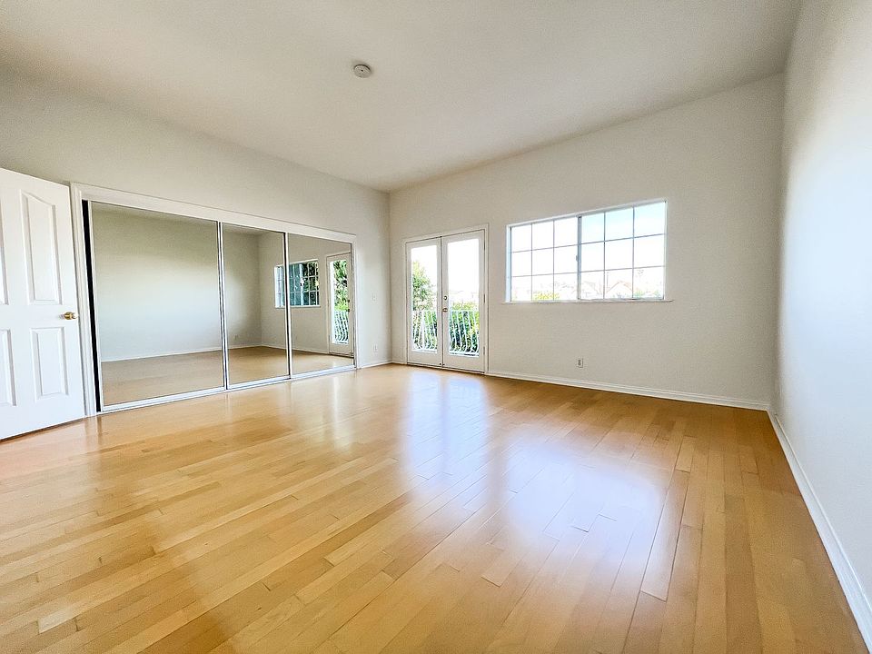 1st image of 1640 Stanford Ave