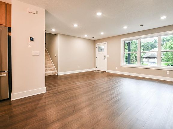 4th image of 5436 Rowland Rd
