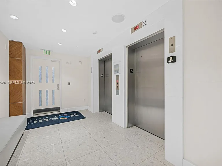 3801 Collins Ave #1102 — Photo 6