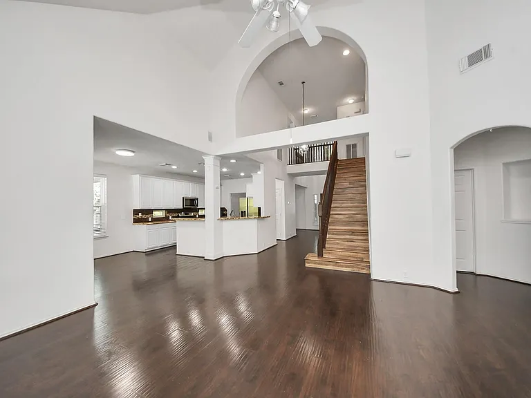 20510 Pioneer Bend Ct — Photo 7