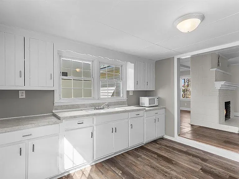248 Orville St — Photo 22