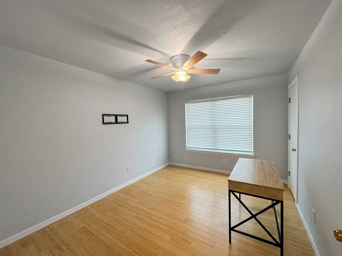 4 bed, 1828 sqft, $1,750 — Photo 4