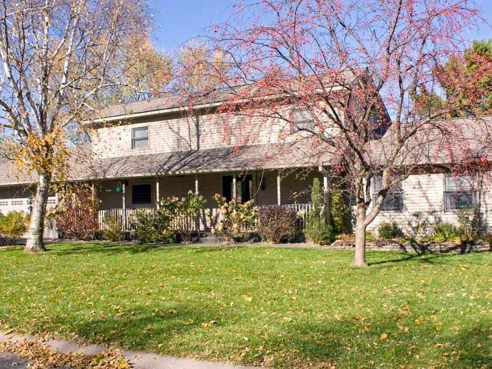 1st image of 541 Park View Dr