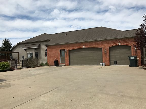 3+ car heated garage