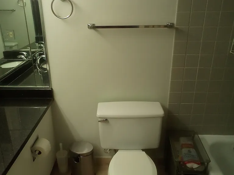 405 N Wabash Ave — Photo 16