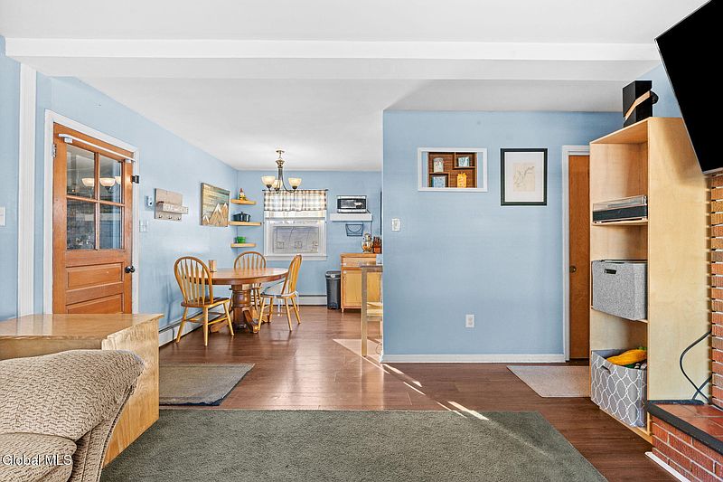 3rd image of 991 Obrien Avenue