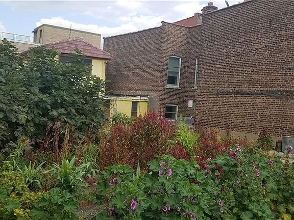 5th image of 2705 Harway Ave