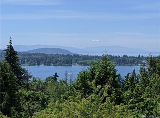 E 17th Crst, Bellingham, WA 98226