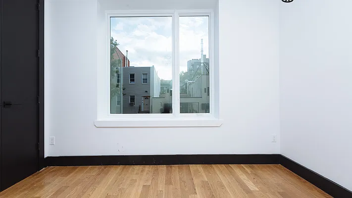 Rented by Nooklyn NYC LLC | media 46