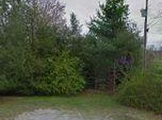 2001 Otomi Dr, Crossville, TN 38572