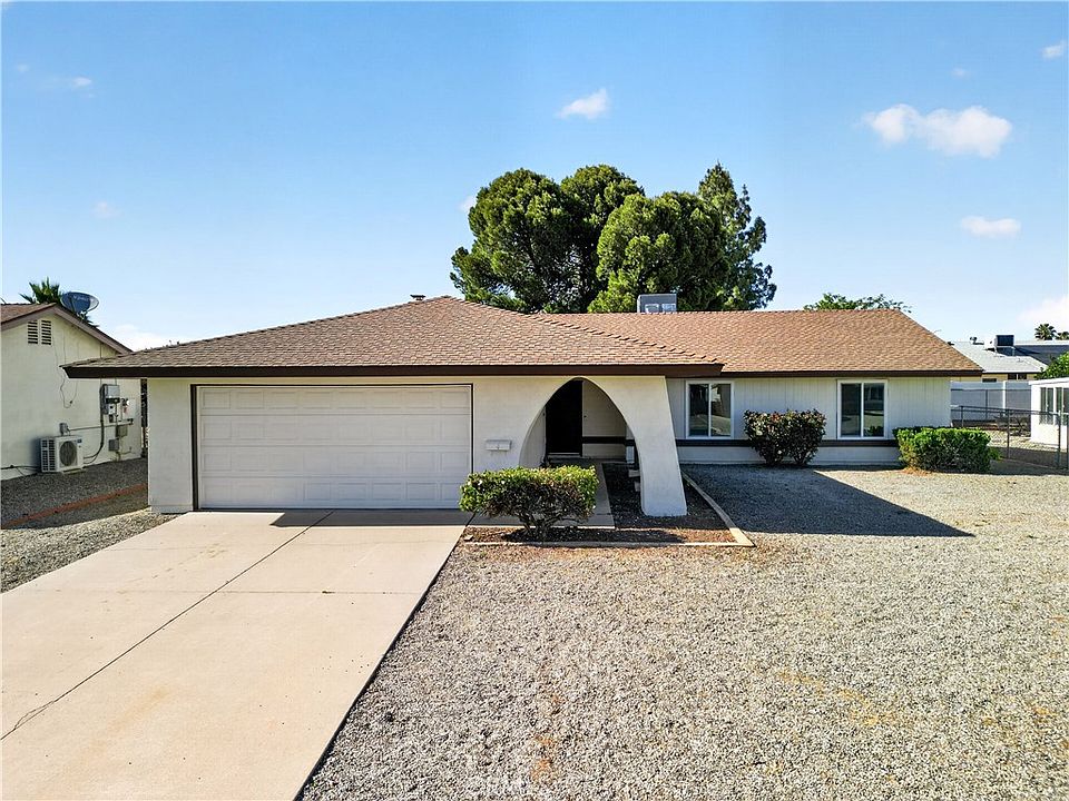 1st image of 26170 Lancaster Dr