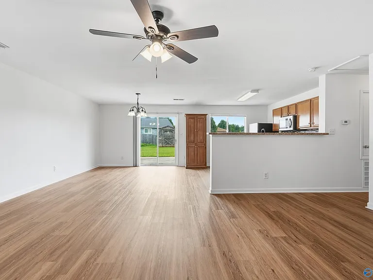 15328 Mill Valley Dr — Photo 3