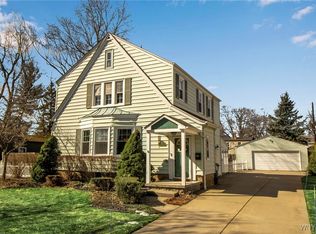 255 Darwin Dr, Amherst, NY 14226