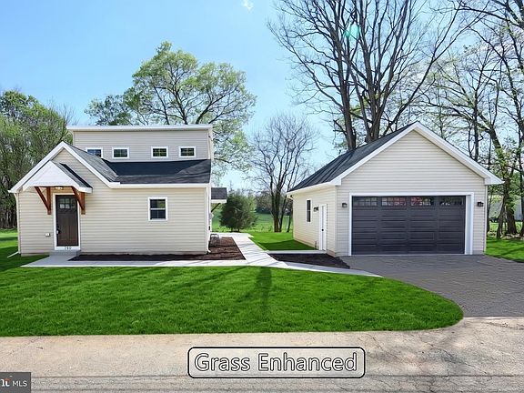 2nd image of 140 Boundary Ave