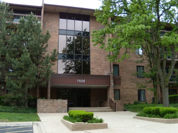 7525 Nantucket Dr APT 109, Darien, IL 60561